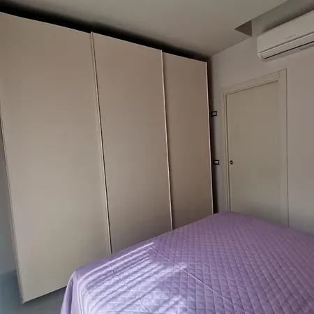 Daire Casa Violetta Alba (Piedmont)