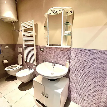 Casa Violetta Daire Alba (Piedmont)